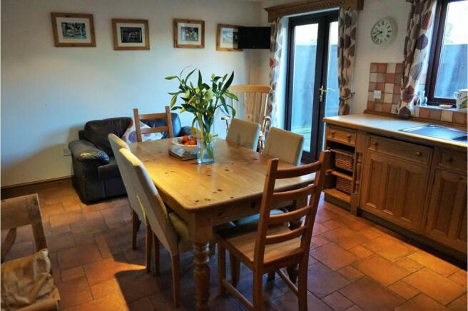 Kitchen / Breakfast