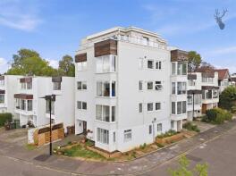 15, Echo Heights, London E4 7JZ