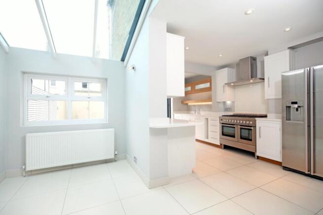 30 Devereux Road ...