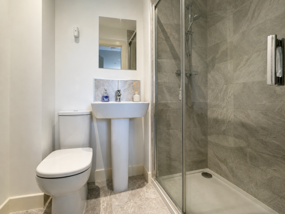 4 bed Detached for sale Image 10