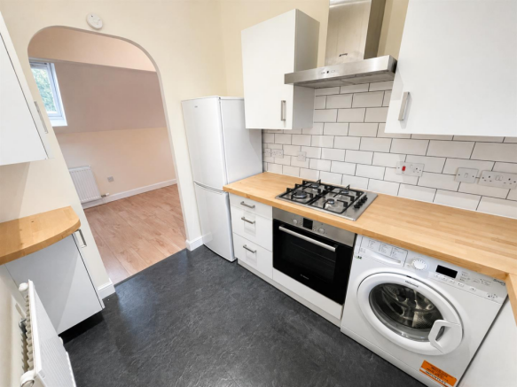 Kitchen (2/2)