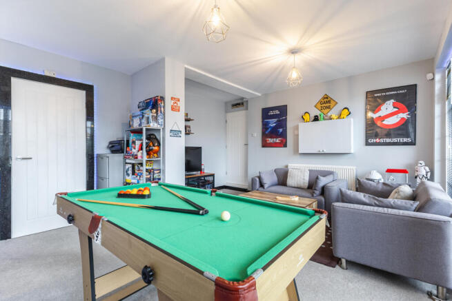 4 bed Detached for sale Image 6