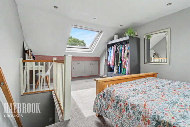 3 bed Terraced for sale Image 12