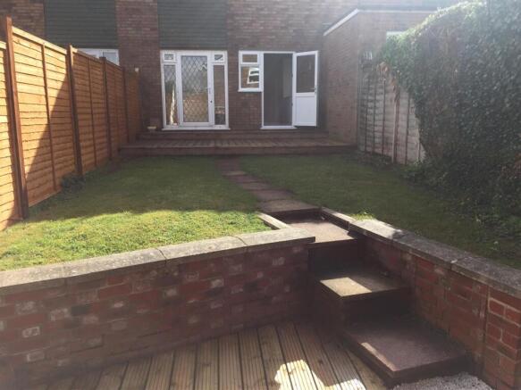 Fairfield Close - garden.JPG