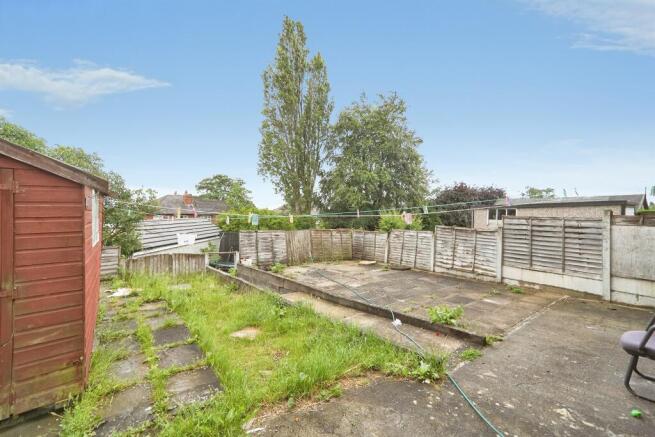 3 bed Semi-Detached for sale Image 6