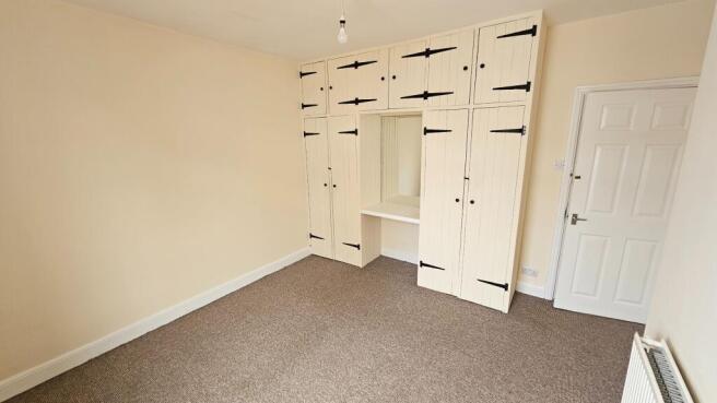 2 bed Terraced to rent Image 9