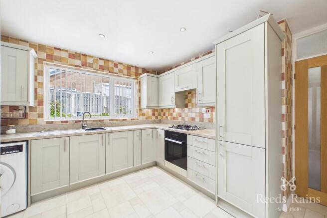 2 bed Bungalow for sale Image 4