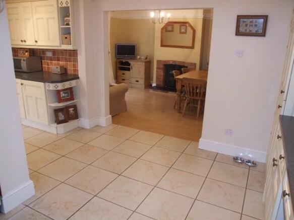 Kitchen/dining