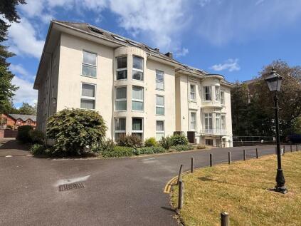 Flat 5, King Edward Court, 62 Christchurch Road, Bournemouth, Dorset BH1 3PF