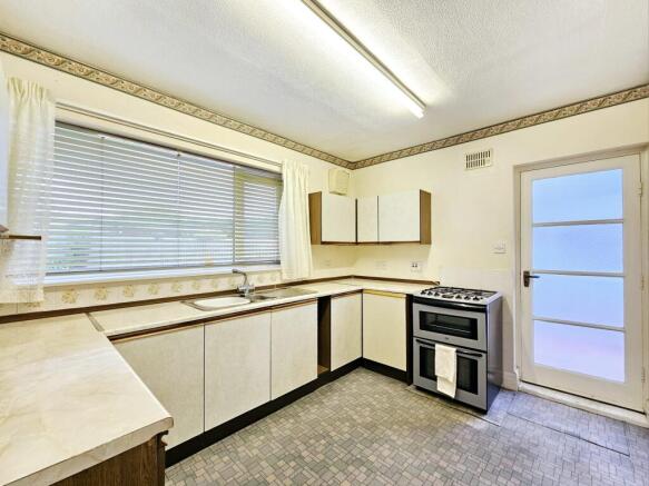 2 bed Semi-Detached Bungalow for sale Image 5