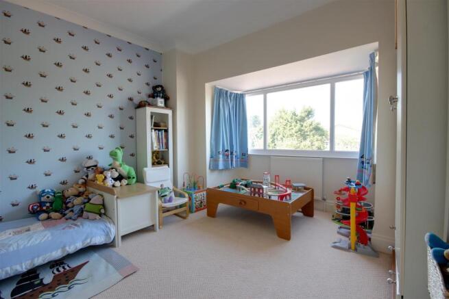 BEDROOM 2
