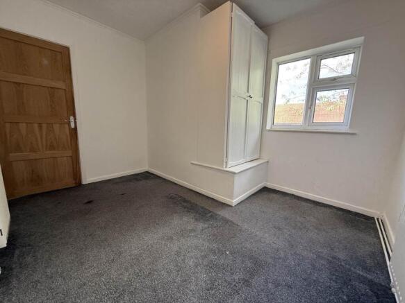 2 bed Maisonette to rent Image 5