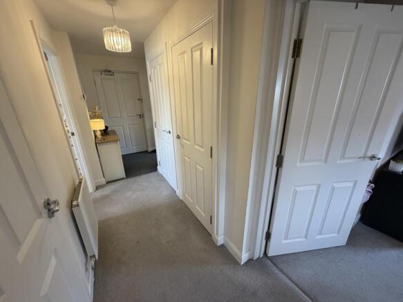 2 bed Apartment for sale Image 12