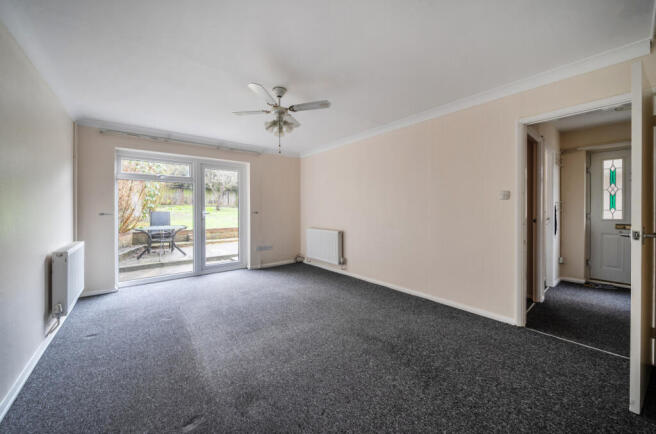 1418346-12-6996f8...