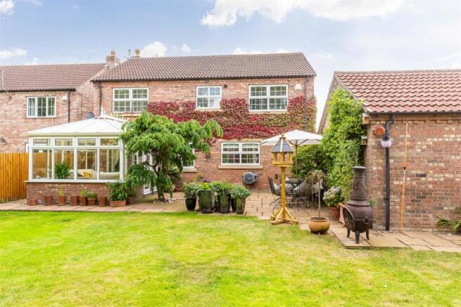 2 Lawson Court, Dunholme, LN2 3UQ-8.jpg