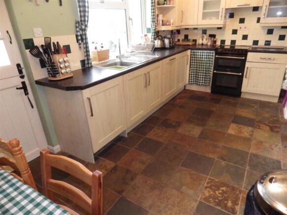 Kitchen/Dining Room