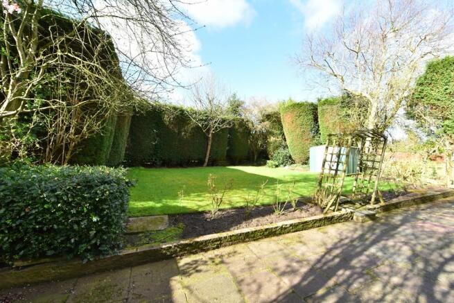 Photo 4