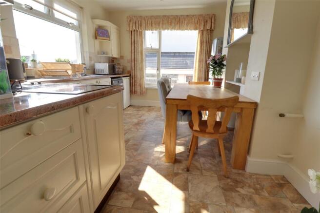 Kitchen/Breakfast Rm