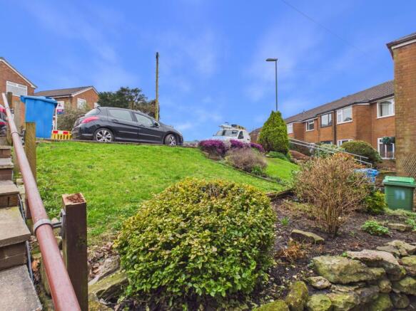 CAM03729G0-PR0268-STILL009