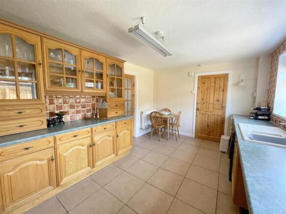 Kitchen/Breakfast Room