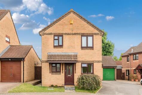 Howes Close, Barrs Court, Bristol