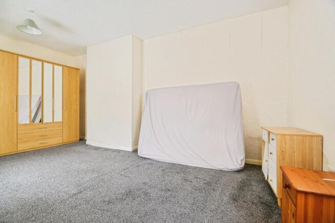 2 bed Terraced for sale Image 12
