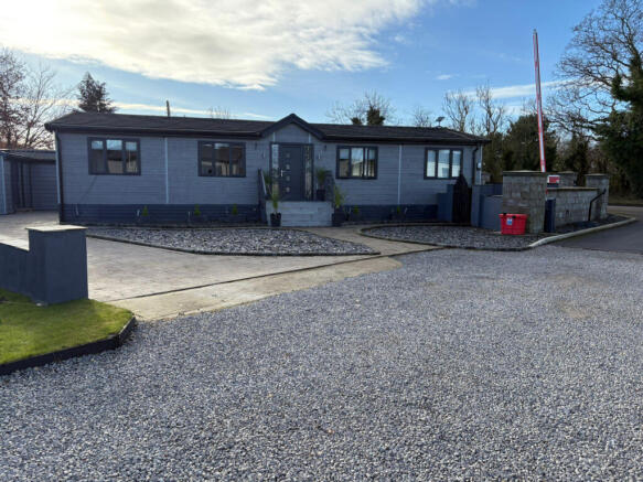 2 bed Lodge for sale Image 9