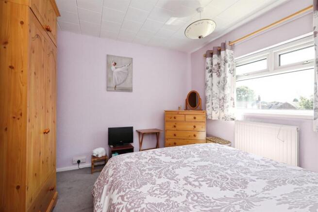 2 bed Semi-Detached for sale Image 8