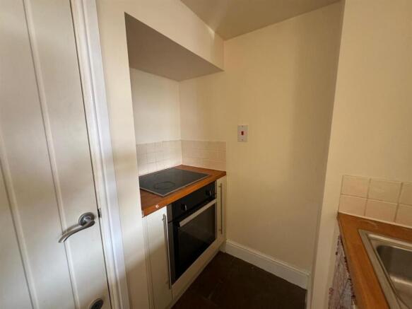 1 bed Apartment to rent Image 7