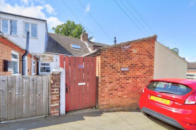 2 bed Terraced for sale Image 12
