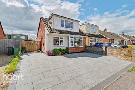 Nutcombe Crescent, Rochford