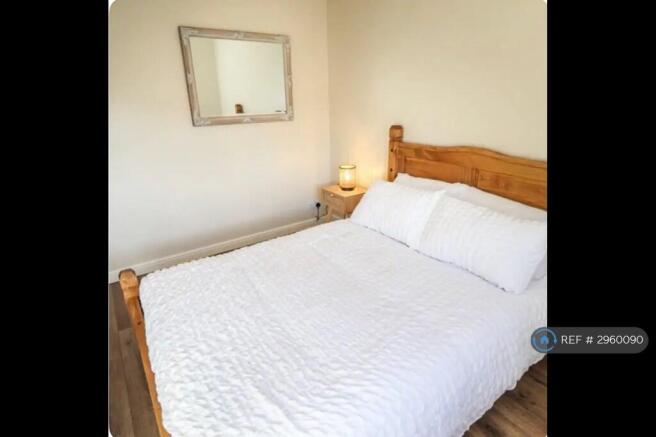 2 bed Terraced to rent Image 10