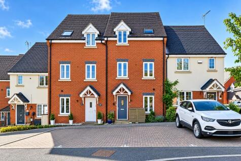 Pembridge Gardens, Bragbury End, STEVENAGE