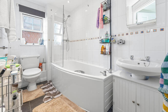 2 bed Flat for sale Image 9