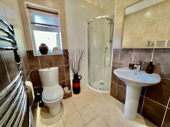 F Shower Room