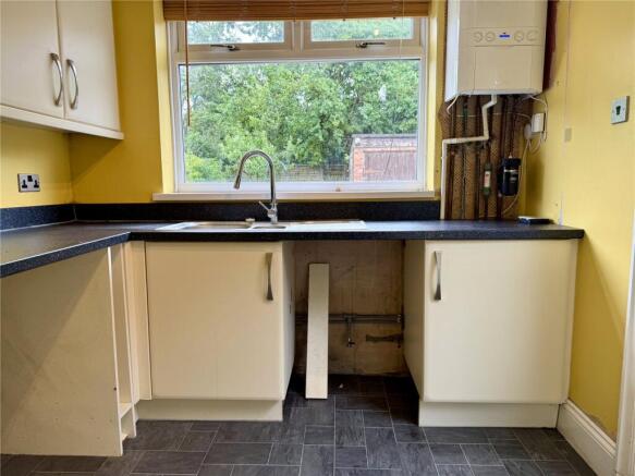 3 bed Semi-Detached for sale Image 7
