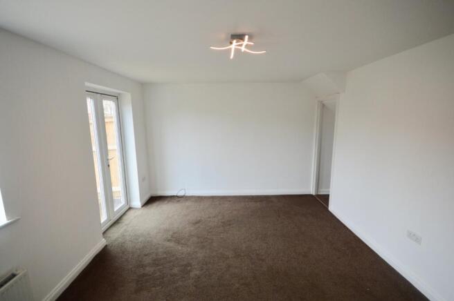 2 bed Semi-Detached to rent Image 6