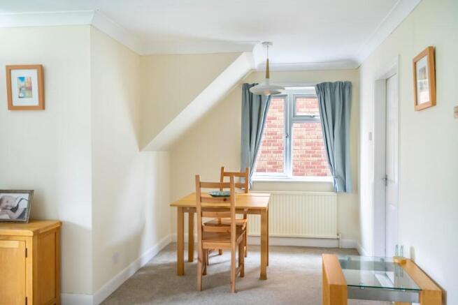 3 bed Semi-Detached for sale Image 5