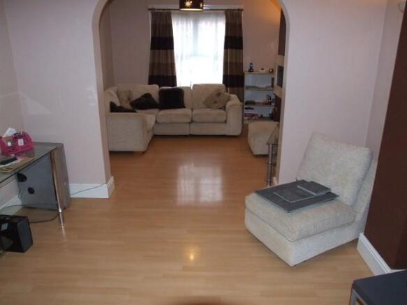 Dining/lounge
