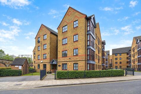 Ireton Street, London, E3