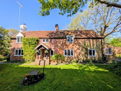 Chapel Gardens, Lindford, GU35