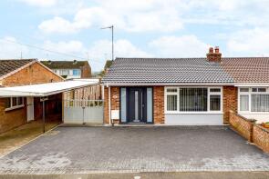 17, The Ridings, Kettering NN14 2LW