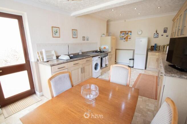 2 bed Semi-Detached Bungalow for sale Image 5