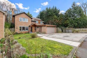 2, Ashley Crescent, Warwick CV34 6QH