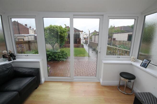 GARDEN ROOM
