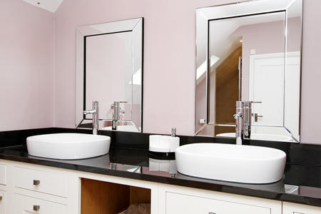 The_Bungalow_120508_ph18.jpg