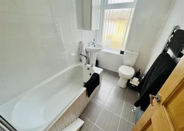 2 bed Terraced for sale Image 10