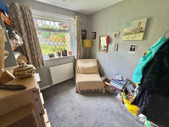 3 bed Semi-Detached Bungalow for sale Image 9