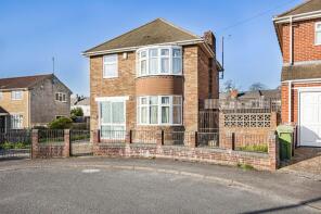 55, Naunton Way, Cheltenham GL53 7BQ