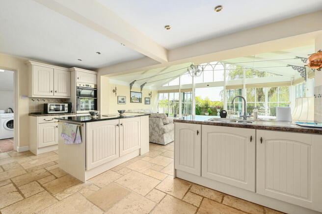 9 swan street tn3...